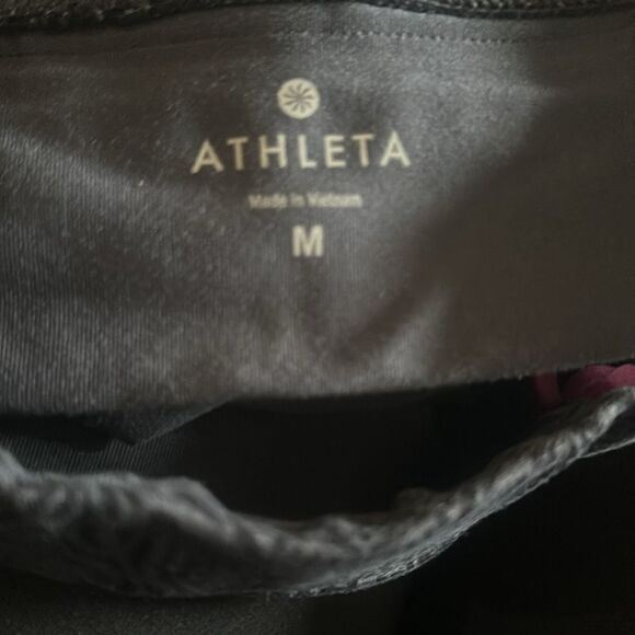 Athleta Capri leggings M (1300) - Picture 6 of 8